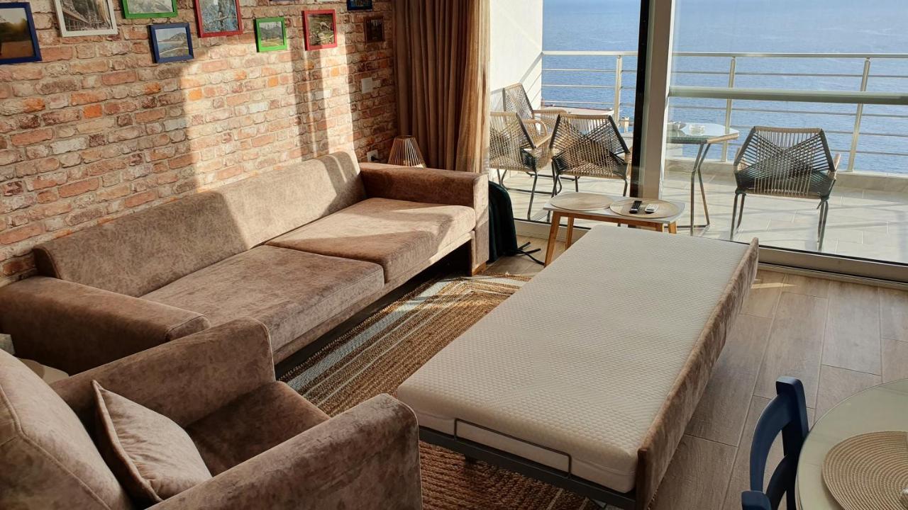 Blue Eye Apartment Sarandë Exteriör bild