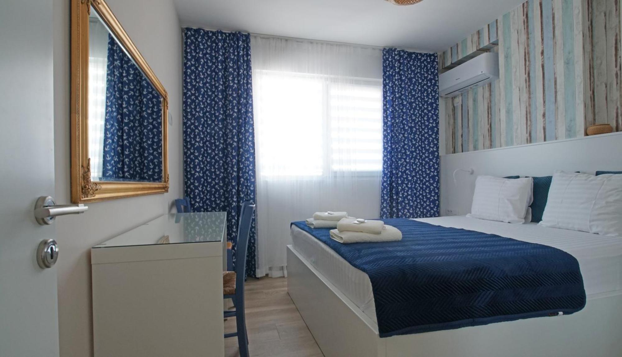 Blue Eye Apartment Sarandë Exteriör bild
